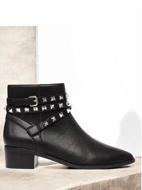 Steve Madden Black Studded Ankle Boots Size 9.5 NEW